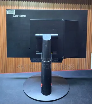 Desktop Computer Lenovo 8GB AMD Ryzen 5 SSD 256GB