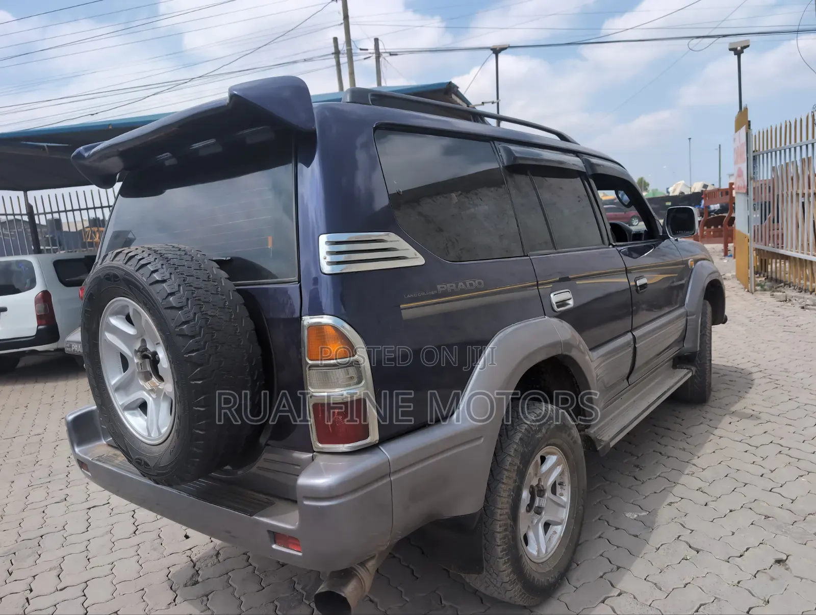 Toyota Land Cruiser 1998 Blue