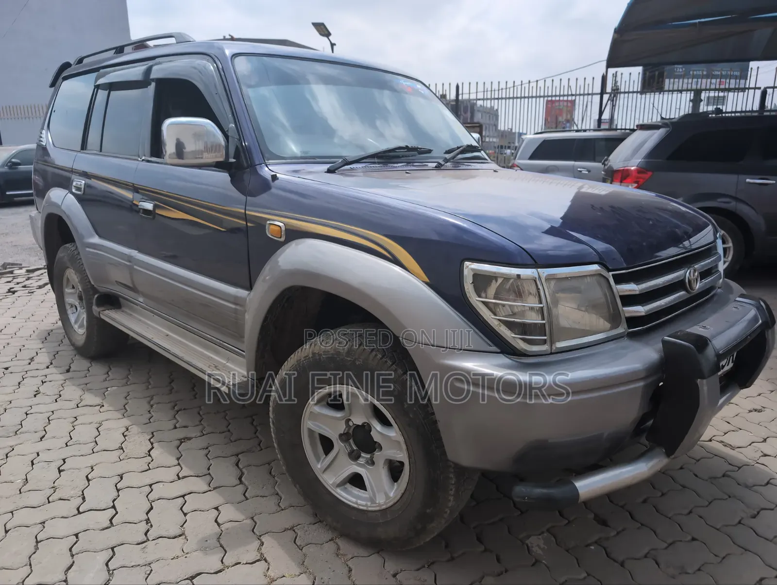 Toyota Land Cruiser 1998 Blue