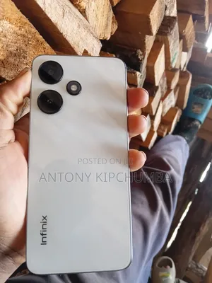 Infinix Hot 30 128 GB White