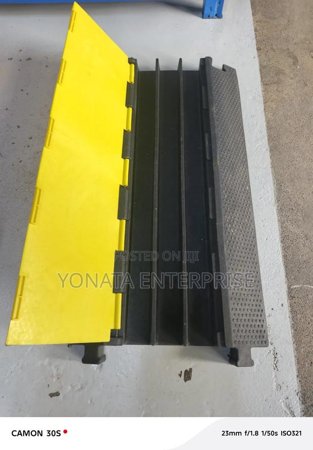 Outdoor 3 Channel Cable Protector Suppliers - thumbnail 3