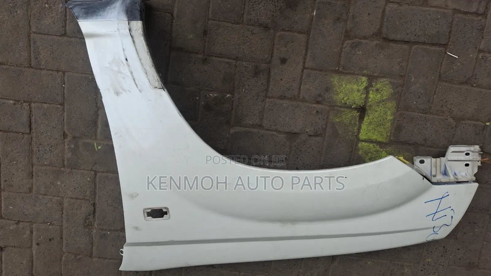 NT30 Plastic Fender LHS
