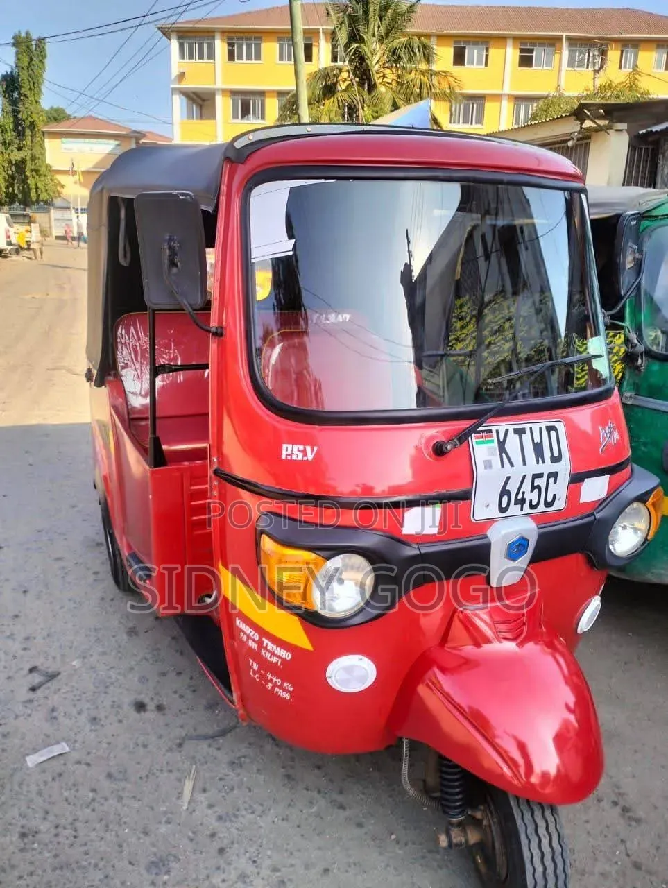 Piaggio Scooter 2025 Red