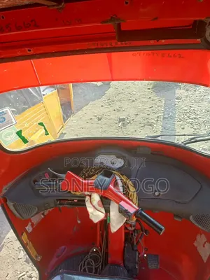 Piaggio Scooter 2025 Red