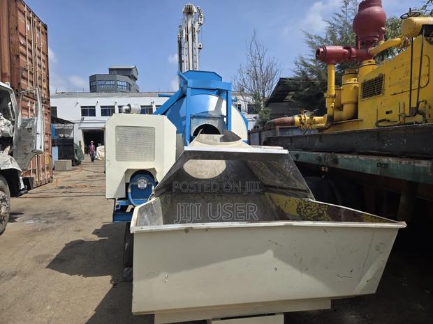 Cement Mixer Self Loading - thumbnail 2