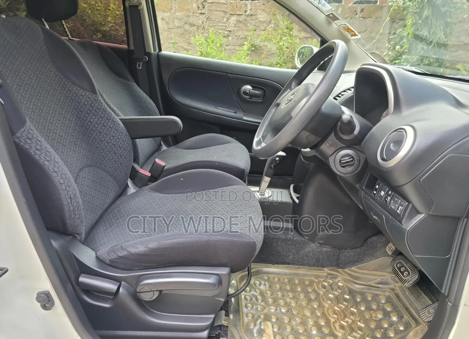 Nissan Note 2012 Pearl