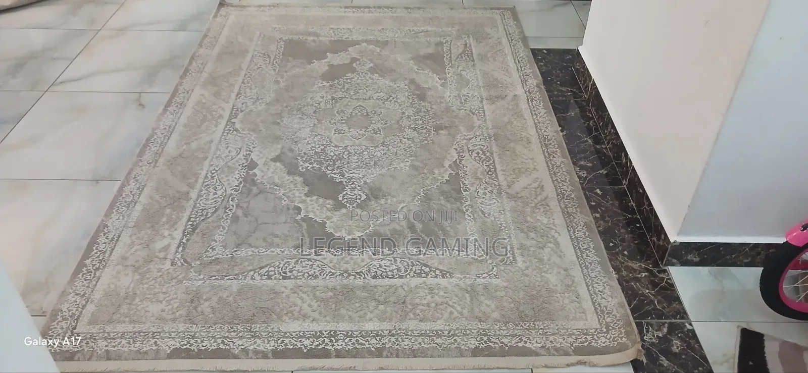 Modern Turkish Style Medallion Carpet – Low Pile / Vintage Finish