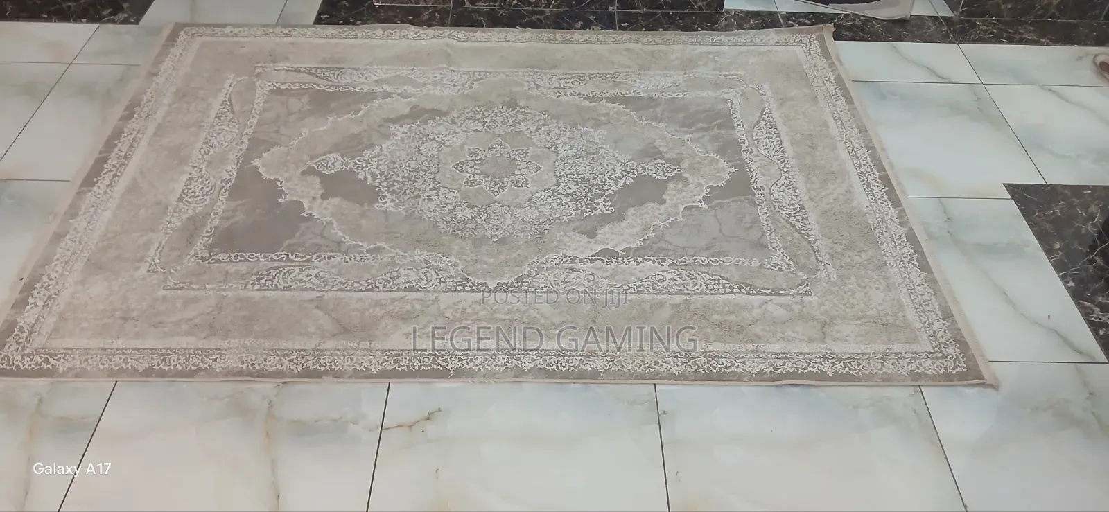 Modern Turkish Style Medallion Carpet – Low Pile / Vintage Finish