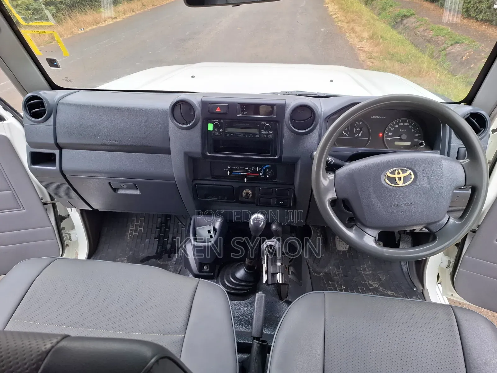 Toyota Land Cruiser 2010 Pearl