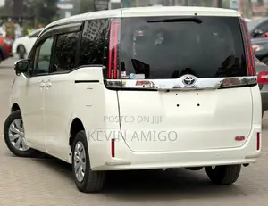Toyota Noah 2020 White
