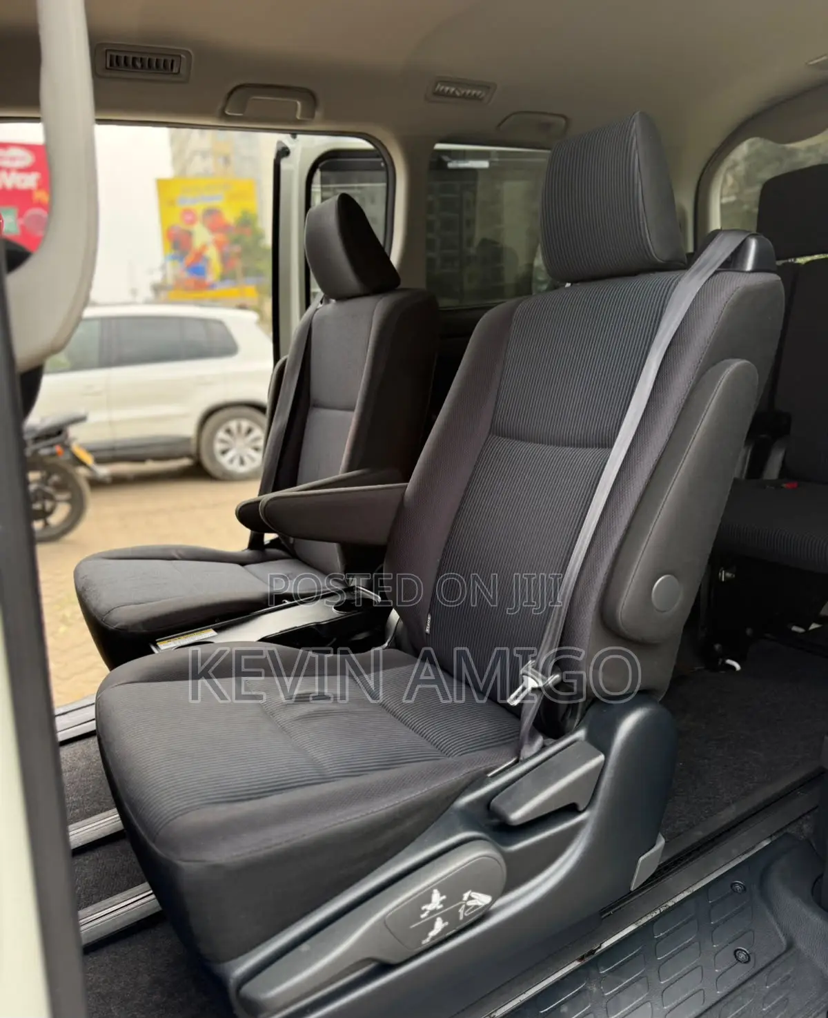 Toyota Noah 2020 White