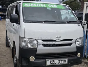 Toyota HiAce 2016 White