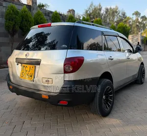 Nissan Advan 2009 Gray
