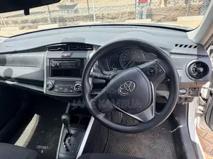 Toyota Corolla Fielder 2018 White