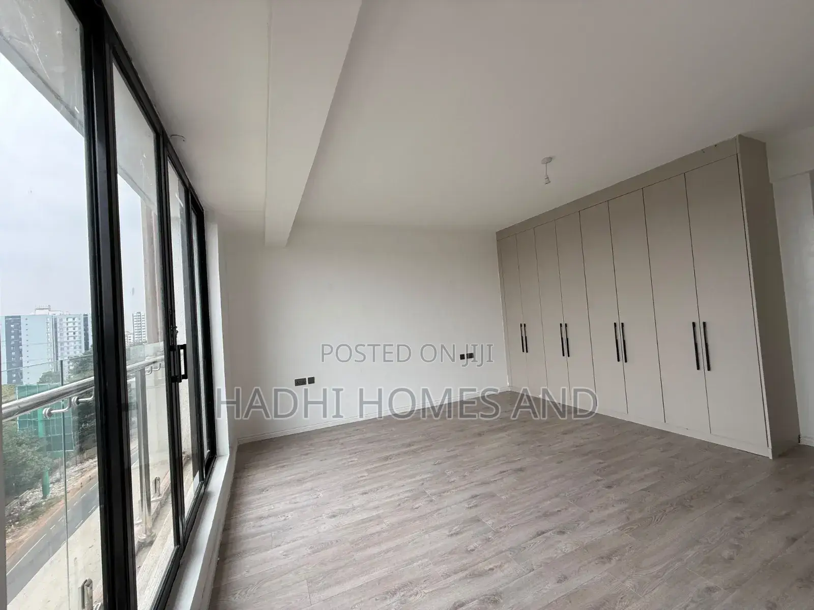 3bdrm Apartment in Parklands Nova for rent