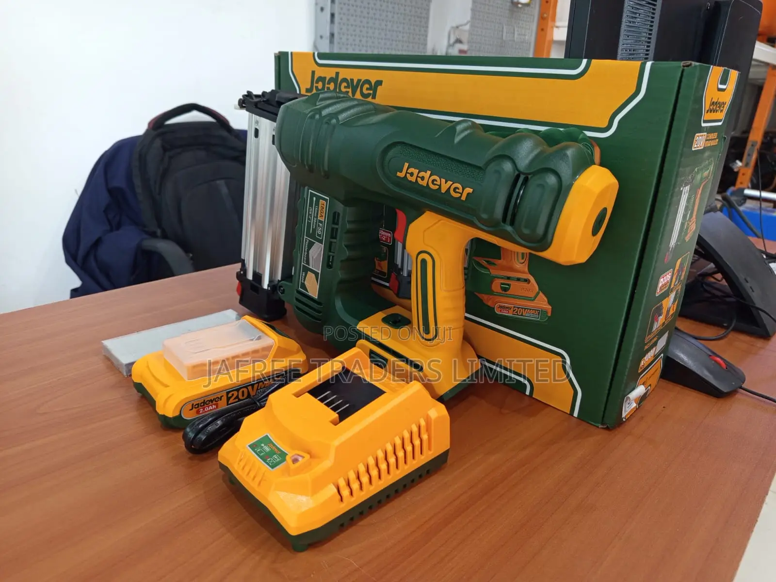 Cordless Brad Nailer