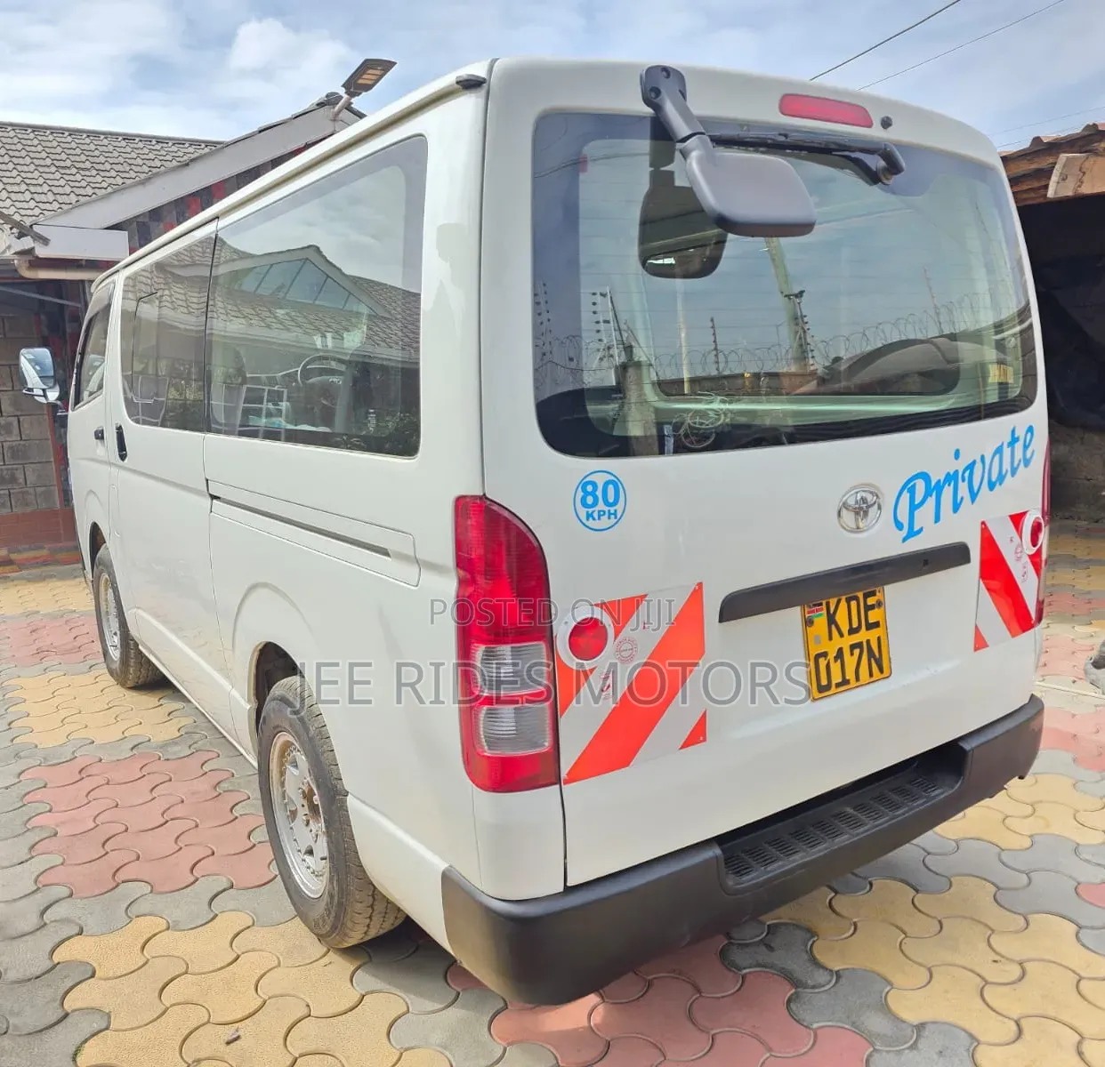 Toyota HiAce 2014 White