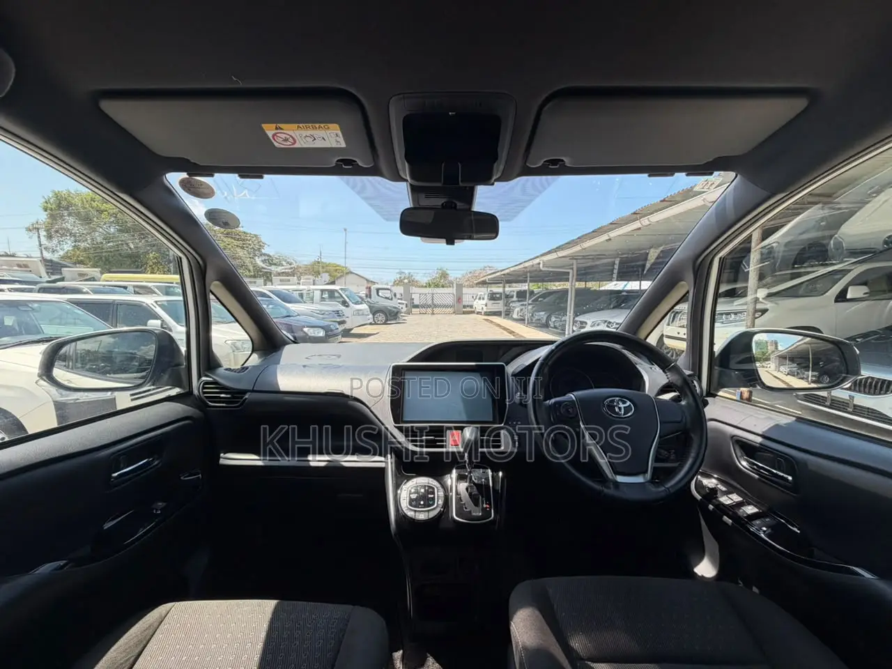 Toyota Noah 2019 White