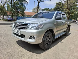 Toyota Hilux 2011 Silver