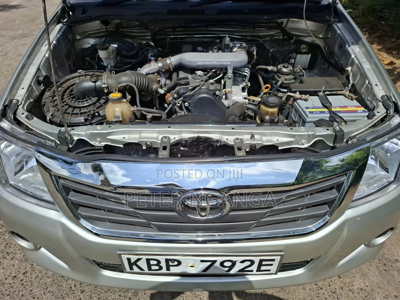 Toyota Hilux 2011 Silver