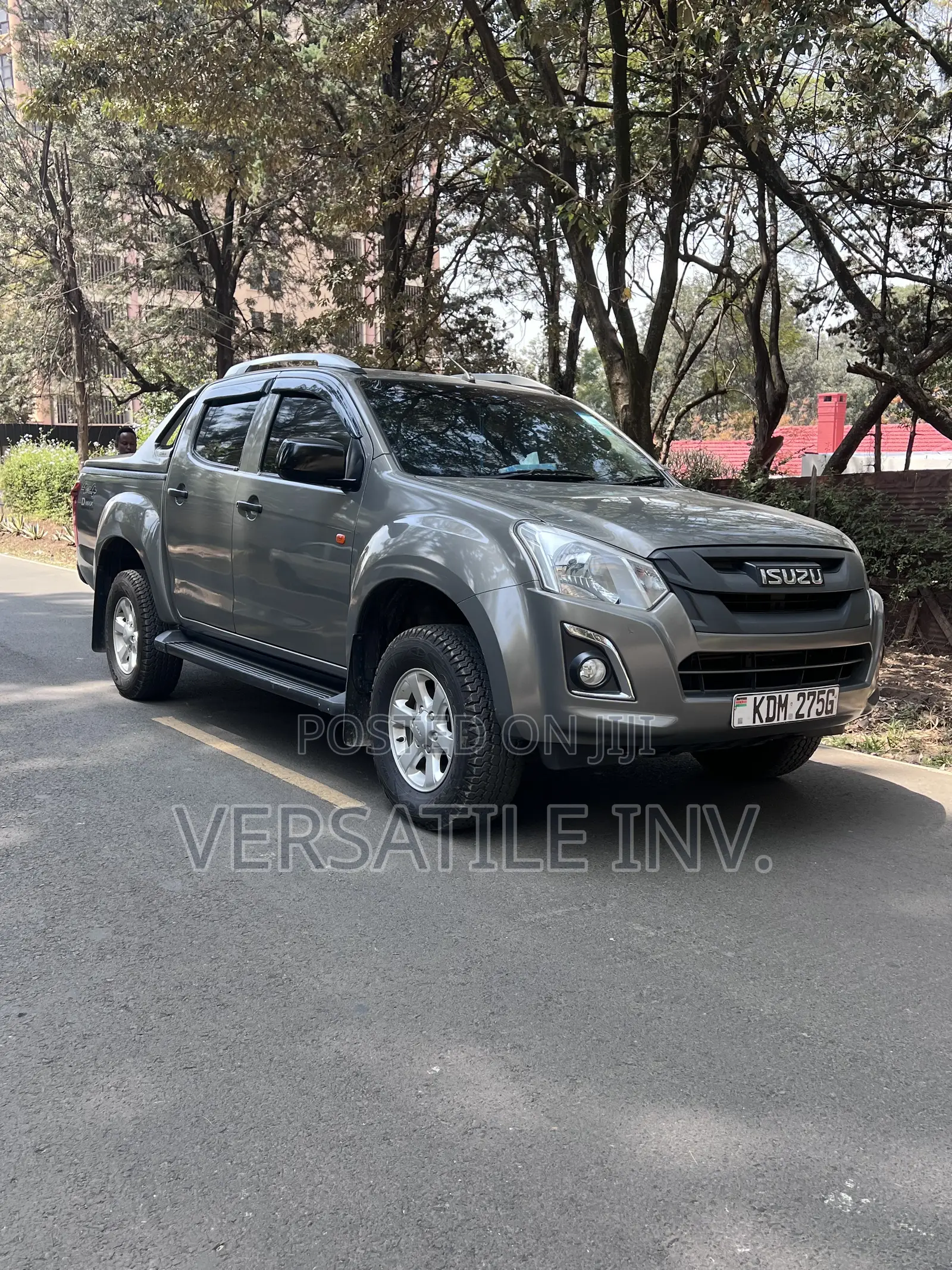 Isuzu D-MAX 2023 Silver