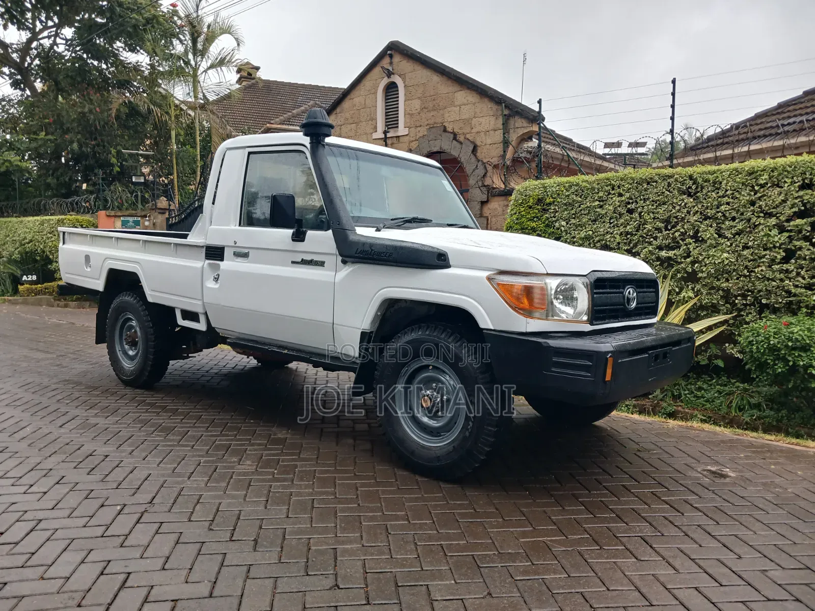 Toyota Land Cruiser 2021 White