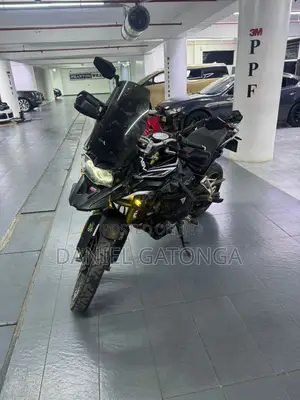 BMW 2019 Black