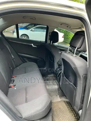 Mercedes-Benz C200 2011 White