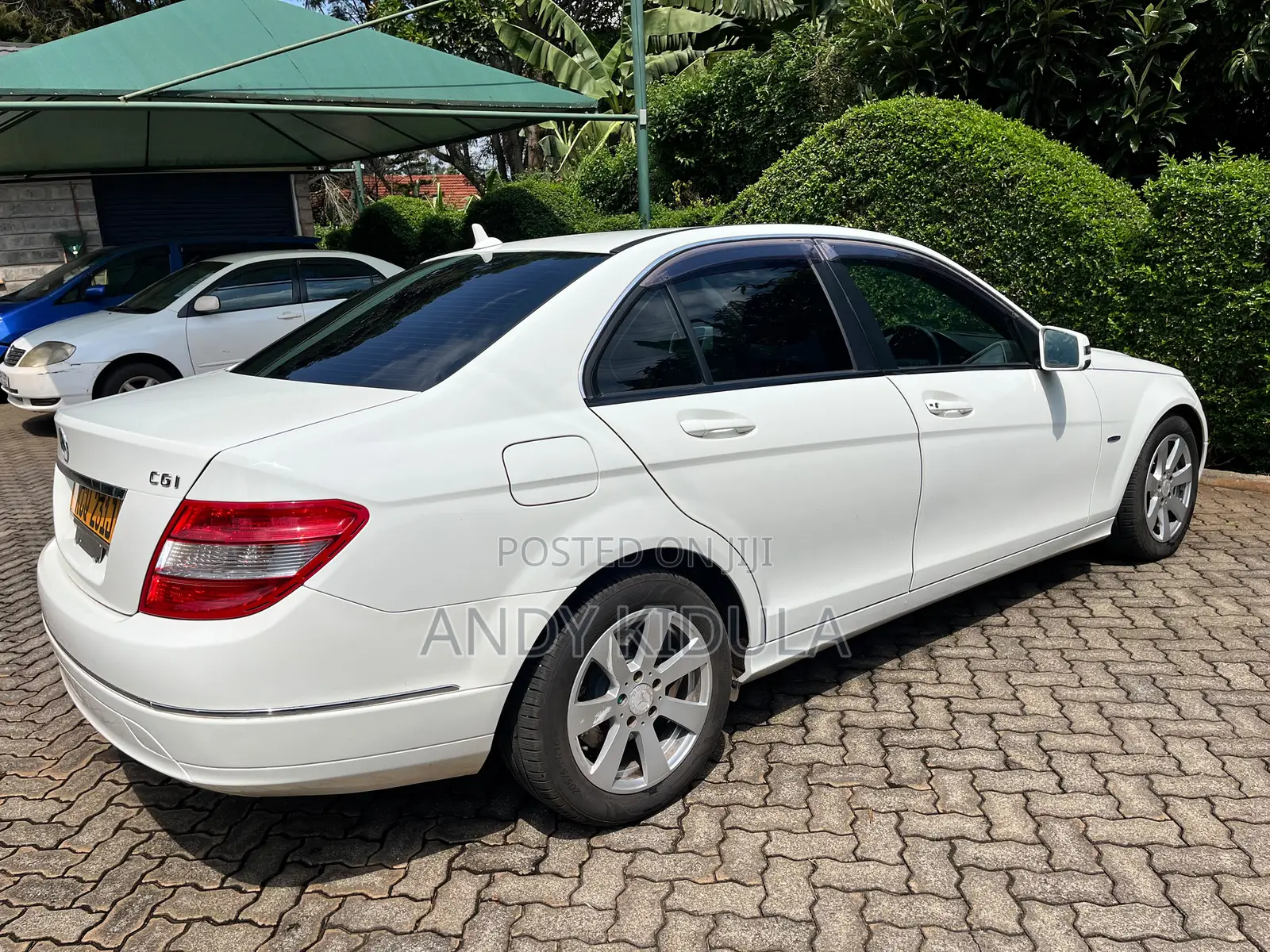 Mercedes-Benz C200 2011 White