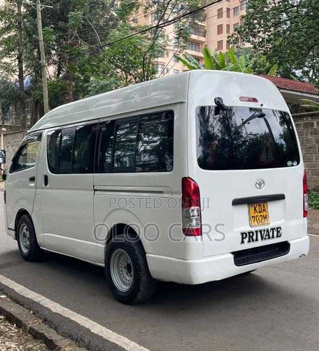 Toyota HiAce 2014 White - thumbnail 5
