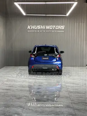 Toyota Yaris 2020 Blue