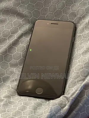 Apple iPhone 8 64 GB Black