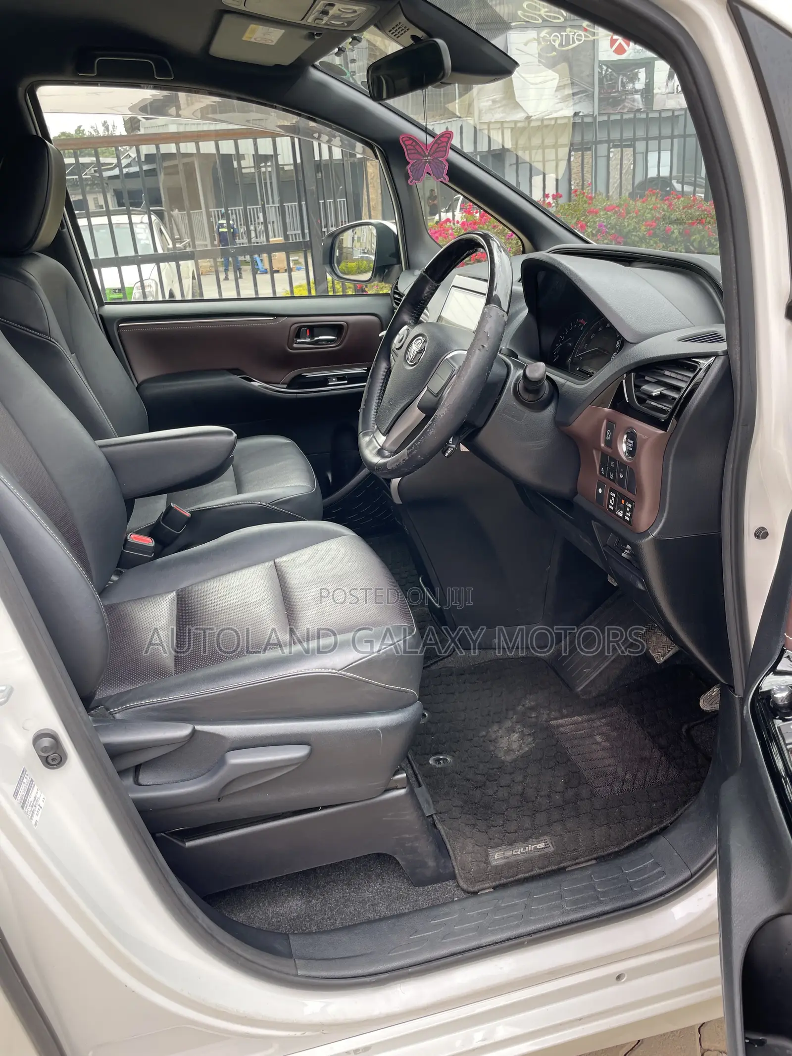 Toyota Esquire 2019 White