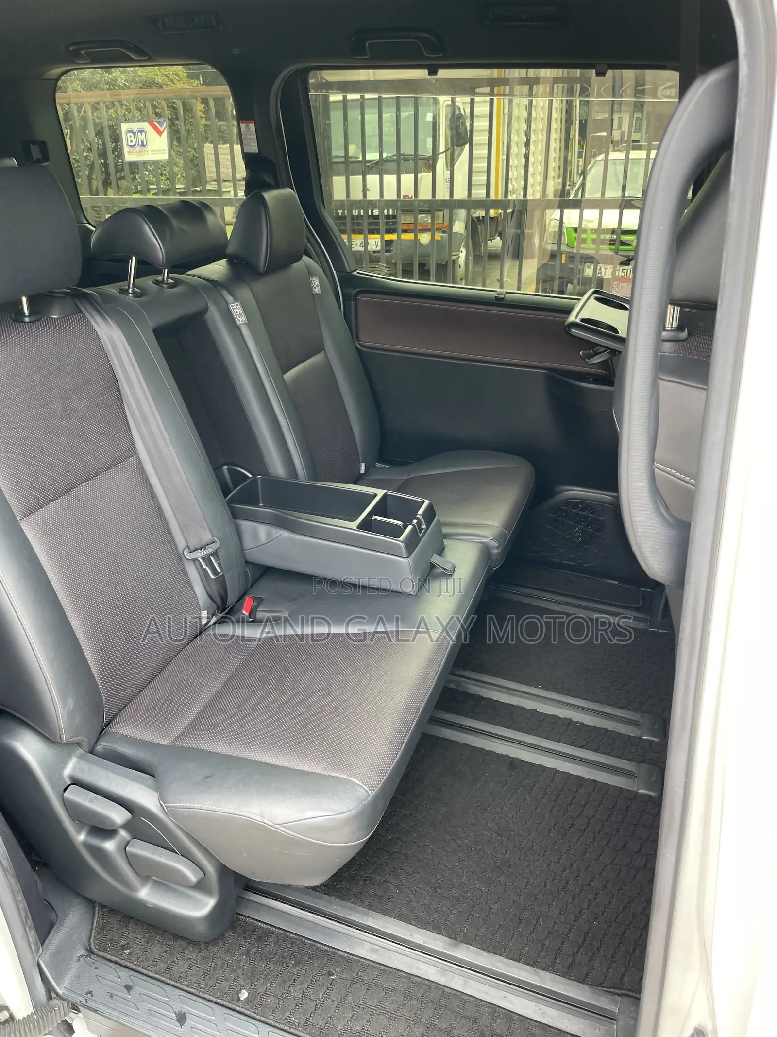 Toyota Esquire 2019 White