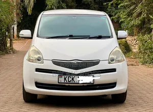 Toyota Ractis 2010 White