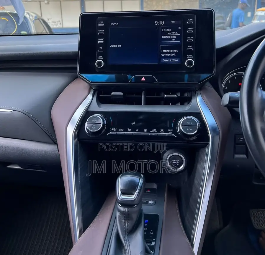 Toyota Harrier 2.0 2020 Black