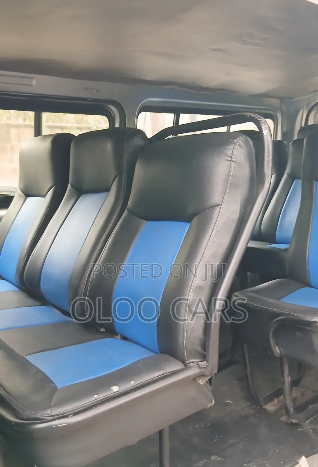 Toyota HiAce 2012 Silver
