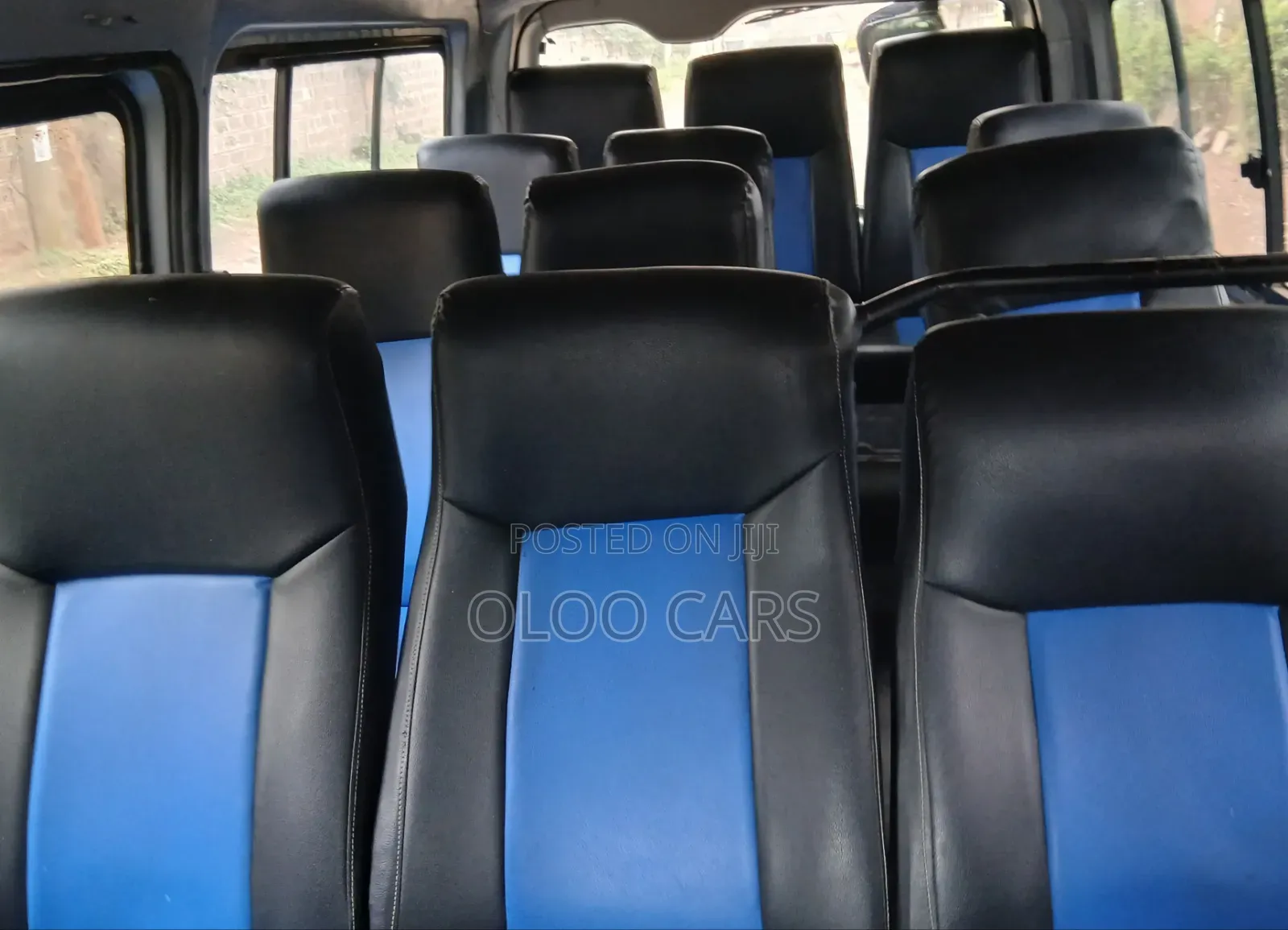 Toyota HiAce 2012 Silver