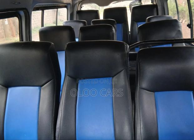 Toyota HiAce 2012 Silver - thumbnail 6