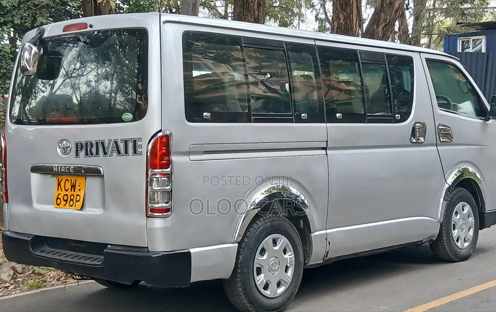 Toyota HiAce 2012 Silver