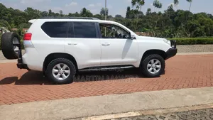 Toyota Land Cruiser Prado 2013 White