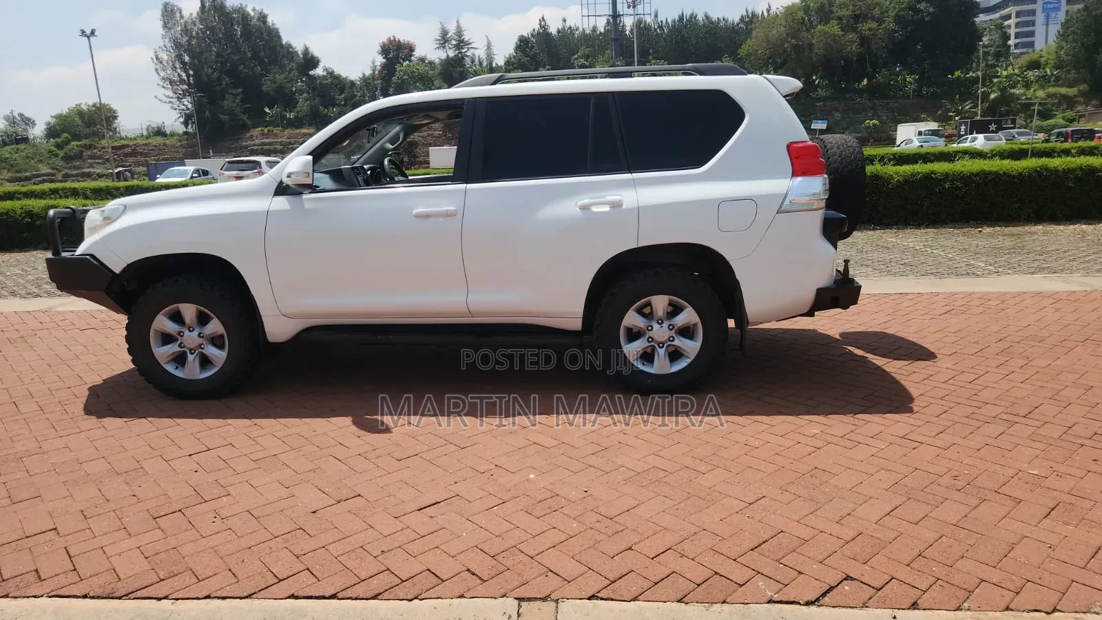 Toyota Land Cruiser Prado 2013 White