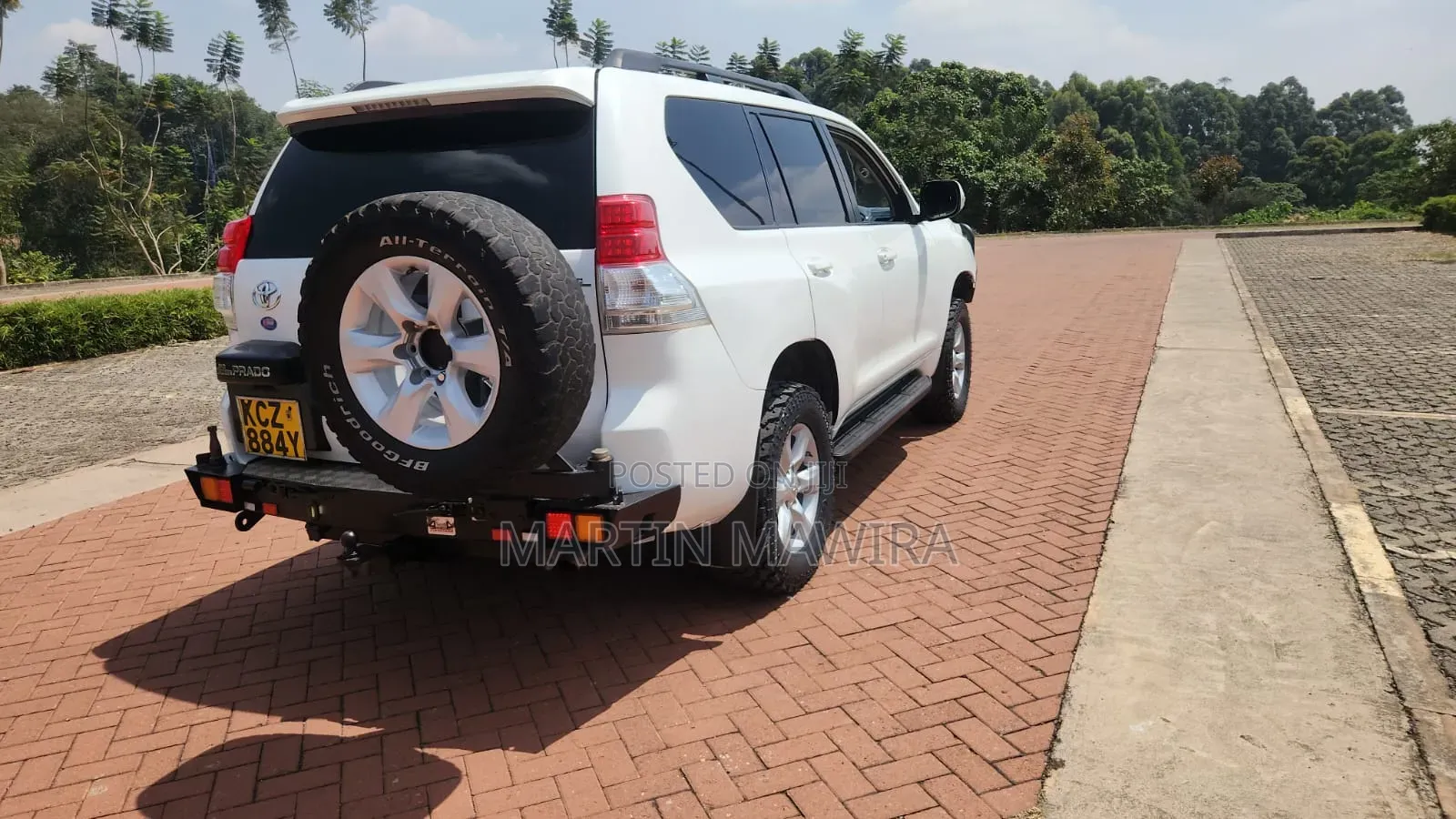 Toyota Land Cruiser Prado 2013 White