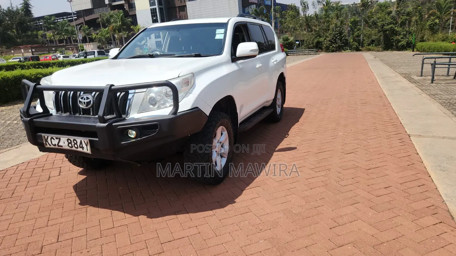 Toyota Land Cruiser Prado 2013 White