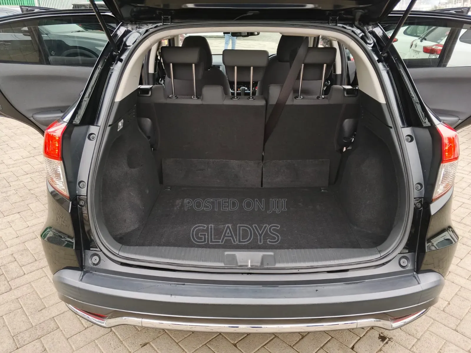 Honda Vezel 2019 Black