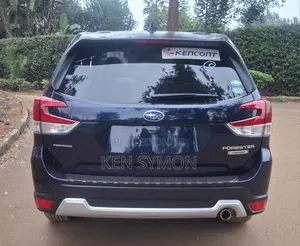 Subaru Forester Premium AWD 2019 Blue