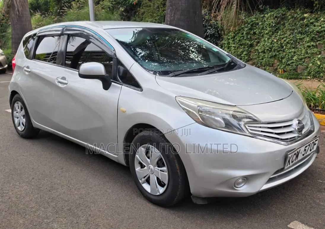 Nissan Note 2013 Silver
