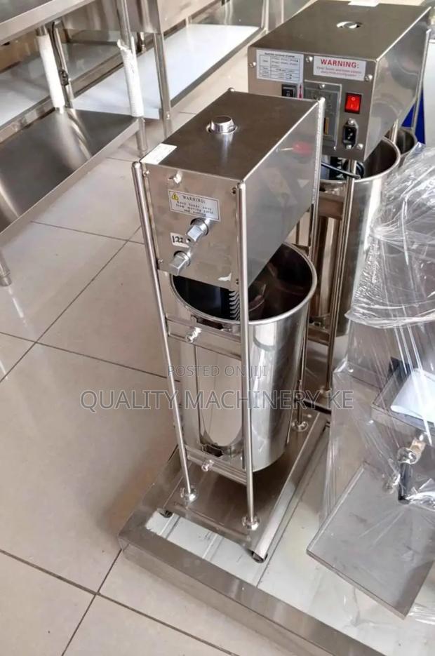 Easy to Clean and Maintain 10 Litres Manual Sausage Filler