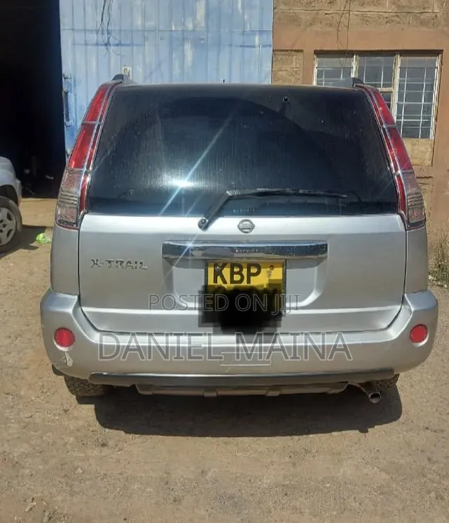 Nissan X-Trail 2004 Gray