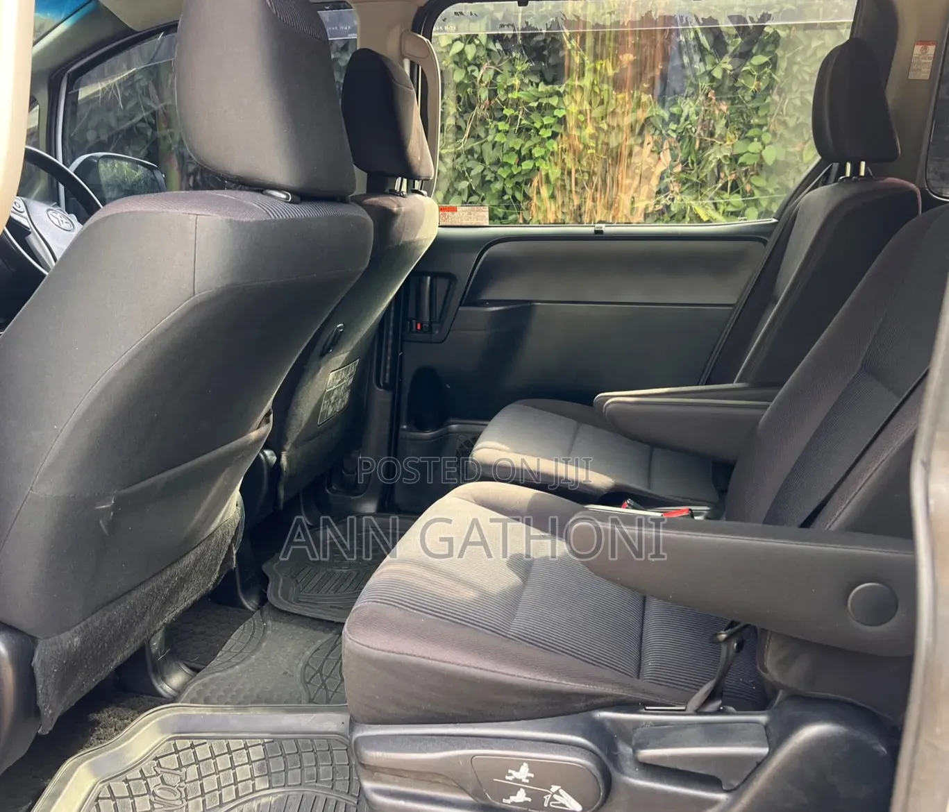 Toyota Voxy 2016 Pearl
